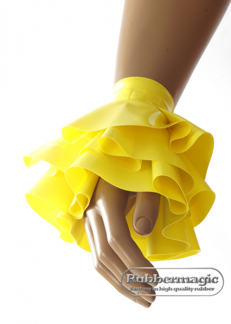 Pair of latex-frill cuffs,latex armlet,latex accessory,Rubbermagic,rubber shop Dresden,latex-clothing